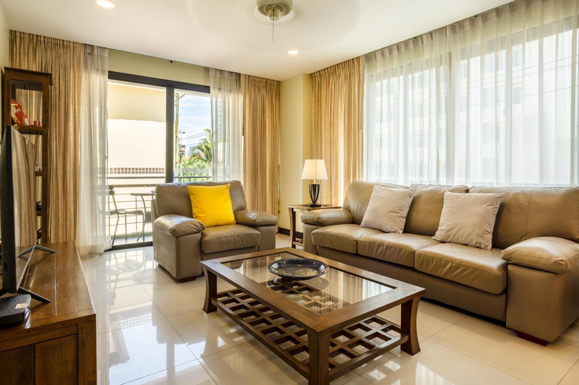 Citismart Luxury Apartments Pattaya Buitenkant foto